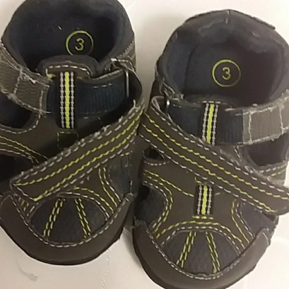 Infant boy's sandals